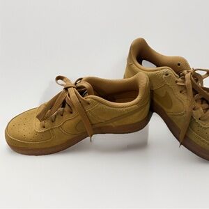 Nike Air Force 1 LV8‎ Size 4Y Wheat